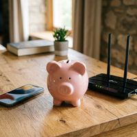 Los operadores quieren que contrates paquetes de fibra y móvil. No siempre es la mejor opción para ahorrar