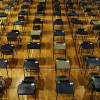 A los estudiantes les prohibieron el móvil para que no usaran ChatGPT. Nadie imaginó que el problema serían los profesores