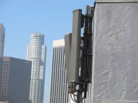 Los ayuntamientos no podrán imponer tasas a las telecos por el uso de antenas y redes 